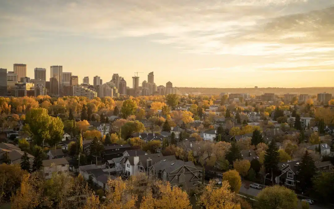 A view of a residential area in Calgary with the city in the distance.